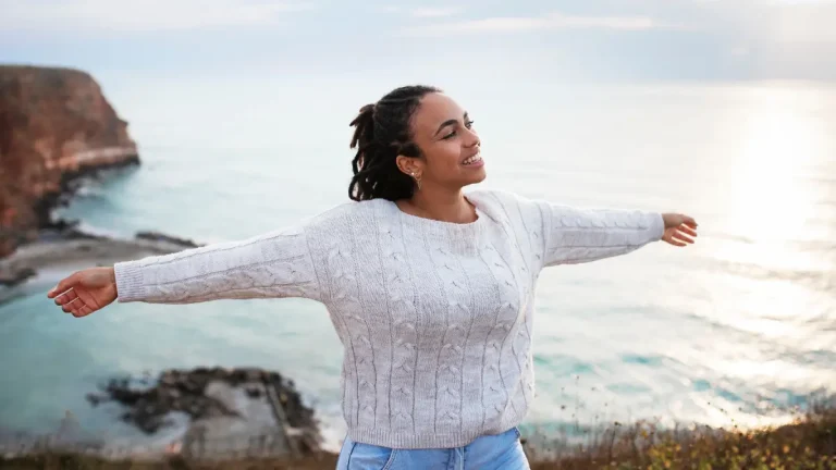 Minimalism and Decluttering For A Stress-Free Life