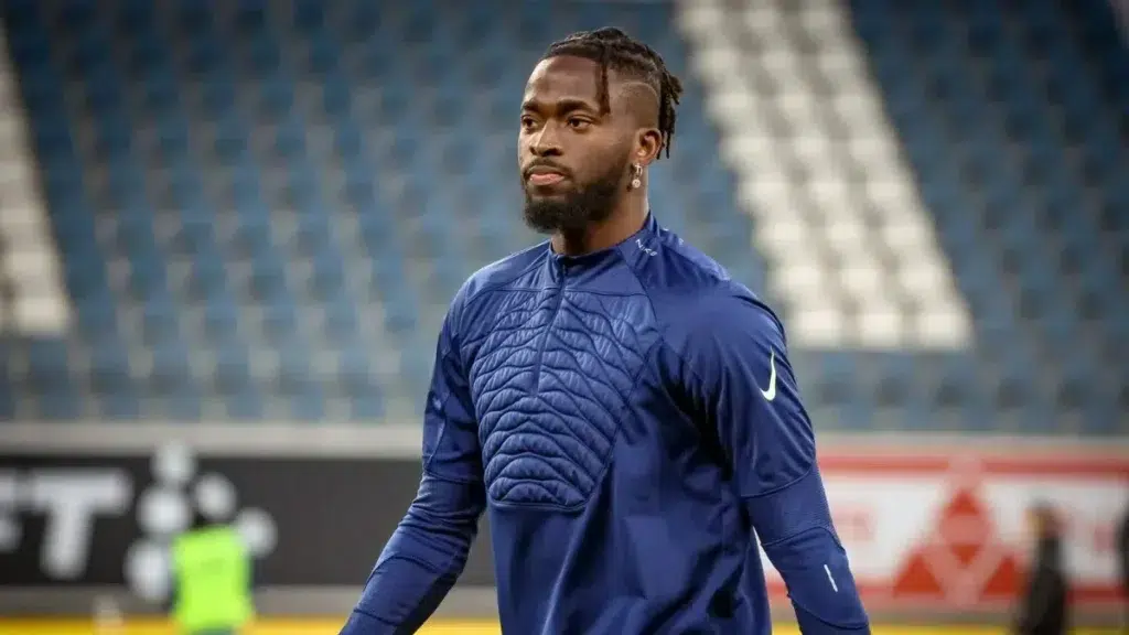 Mihlali Ndamase Dubai Post Sparks Dating Rumours – Soccer Star Responds