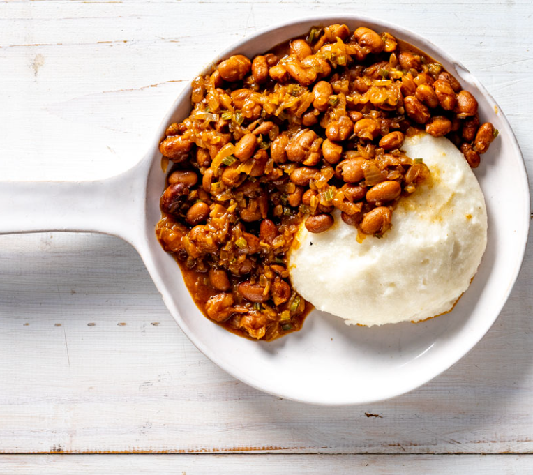 Iimbotyi (boiled sugar beans)