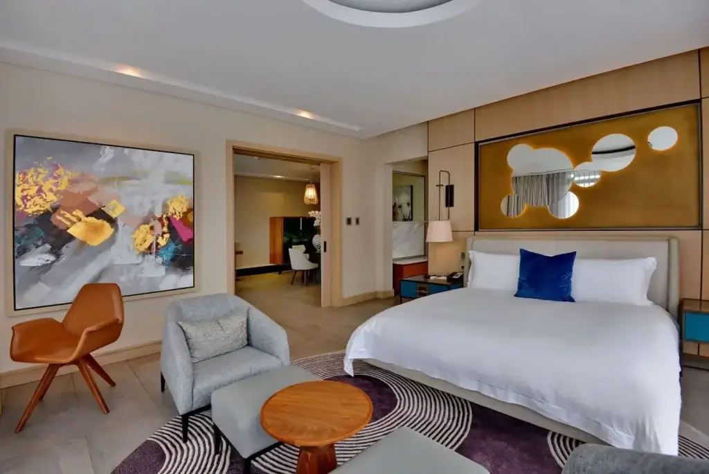 Houghton Hotel Review: Luxury and Comfort in Johannesburg’s Prestigious Area