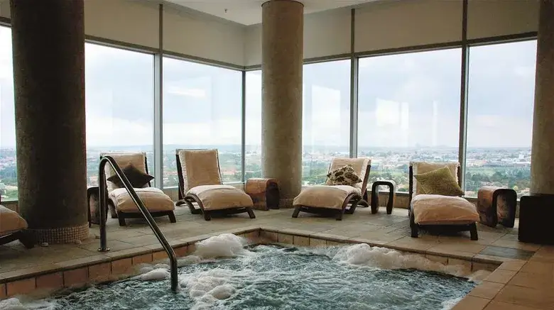 Radisson Blu Hotel Sandton Johannesburg Review: Luxury and Comfort in the Heart of Sandton