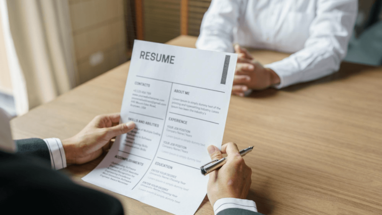 Top 10 Tips for Creating an ATS-Friendly CV in 2025