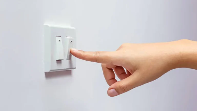 Electricity Saving Tips for Low-Income Households