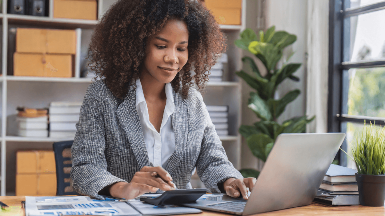 How to Effectively Research Salary Expectations in Your Industry