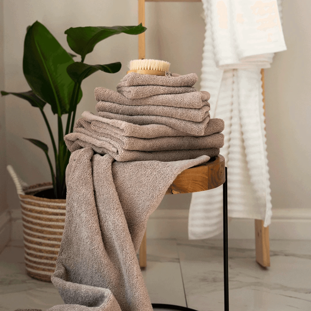 Jet Home Finds: The 2025 Bathroom Edition – Affordable Elegance for Every Home