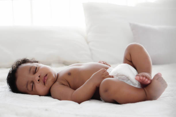 How to Help Your Baby Sleep: Expert Tips for New Moms and Dads Navigating Sleepless Nights