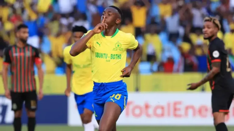 Peter Shalulile Not for Free – Kaizer Chiefs Must Bid as Star Remains Tied to Sundowns