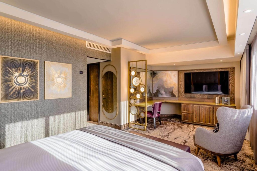 Sandton Sun and Towers Hotel Review: A Luxury Stay in Johannesburg