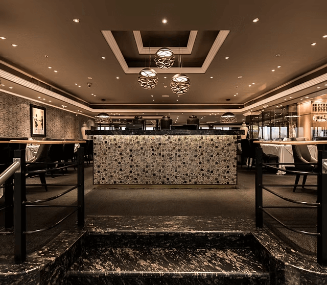 Signature Restaurant Review: A Culinary Experience You Can’t Miss