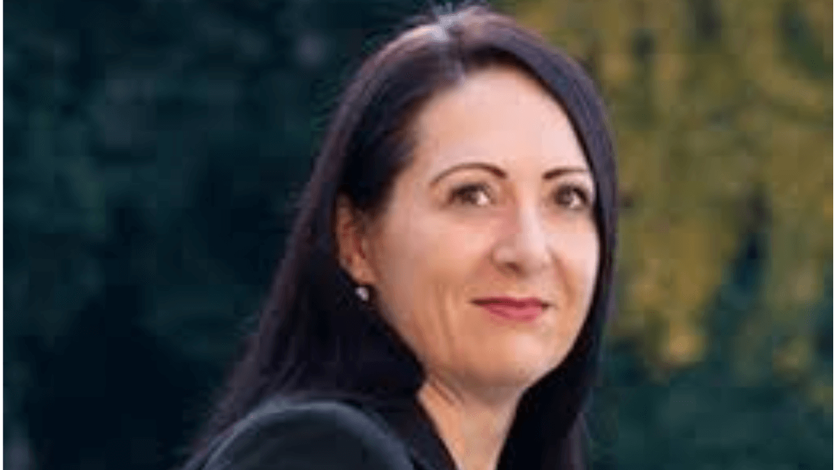 Prof Marietjie Venter