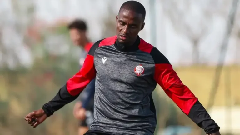 Dominic Isaacs Urges Kaizer Chiefs to Sign Lorch: “He Brings a New Dimension”