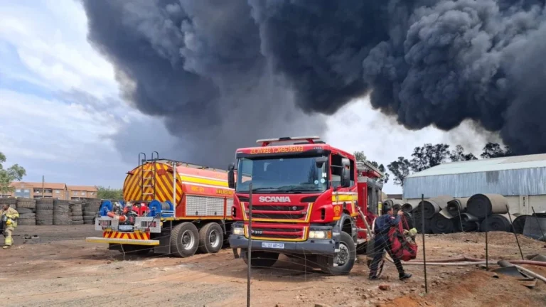 Fire Danger Soars in Pretoria North as Tyre Factory Burns, Warning Issued