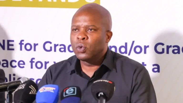 Gauteng 2027 School Admissions: More Than 210 000 Grade 1 and Grade 8 Applications Submitted on Opening Day Gauteng 2027 School Admissions: More Than 210 000 Grade 1 and Grade 8 Applications Submitted on Opening Day