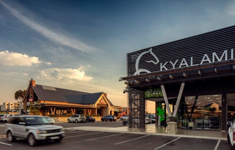 Kayalami-Corner-10