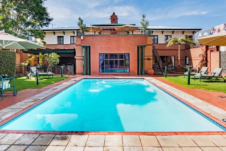 Pool620ROSEBANK