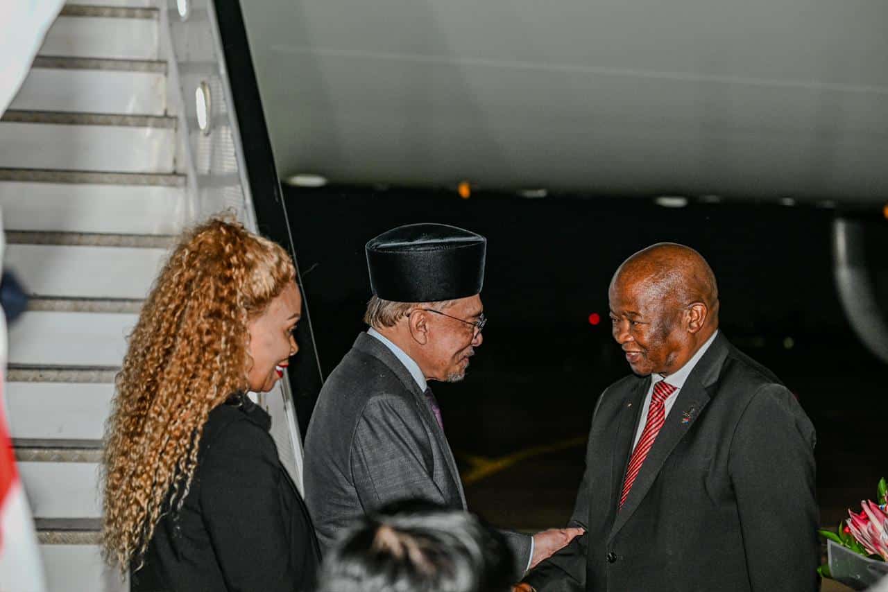 whatsapp-image-2025-11-20-at-193926_54936672504_o